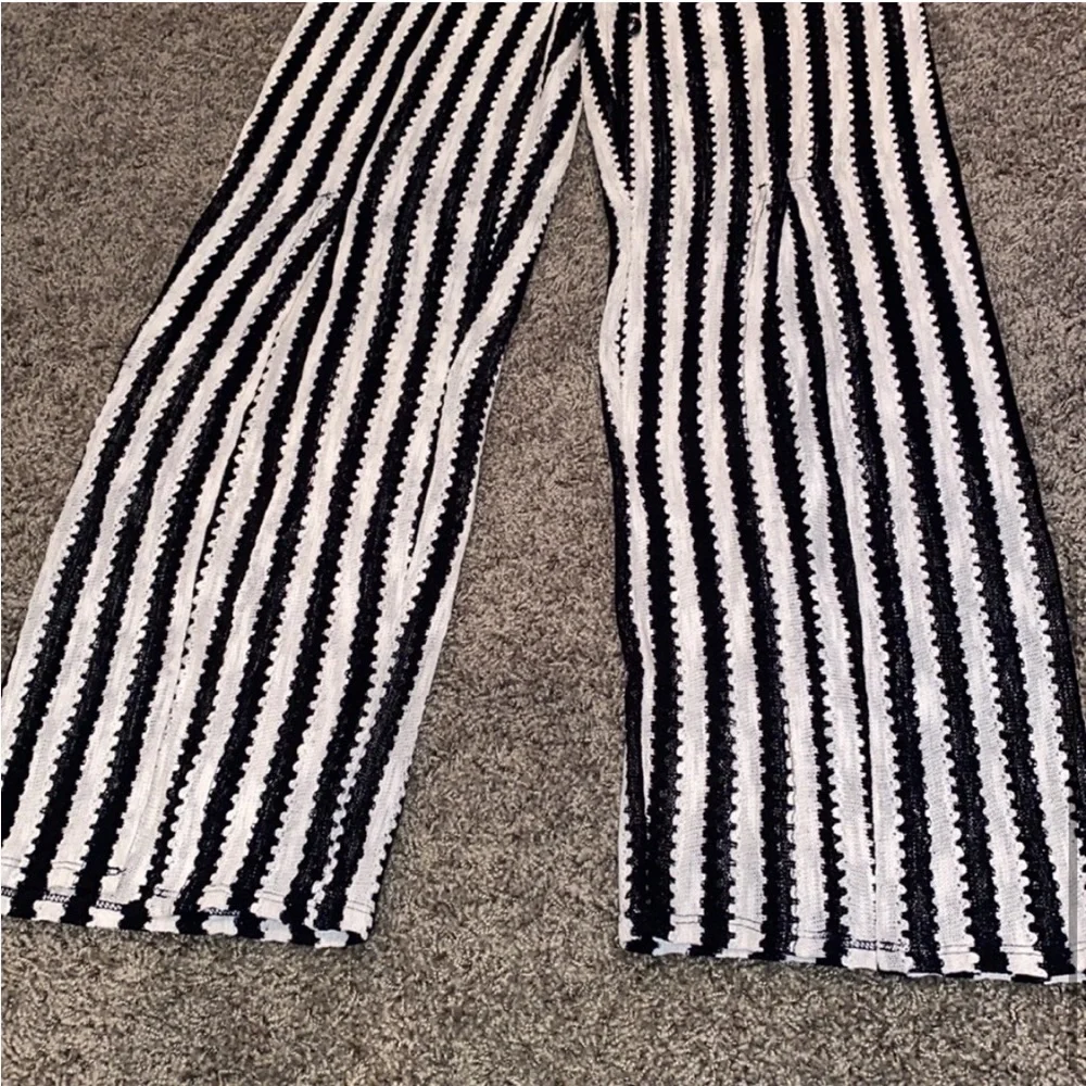 NWOT Isabella Rose Bathing Suit Cover-up Pants